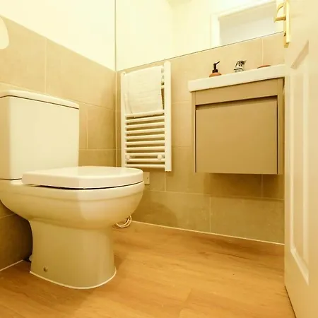 Grange Road Two Bedroom Flat Apartman Bristol