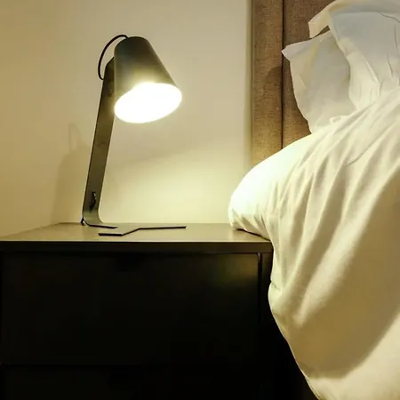 Grange Road Two Bedroom Flat 公寓 *