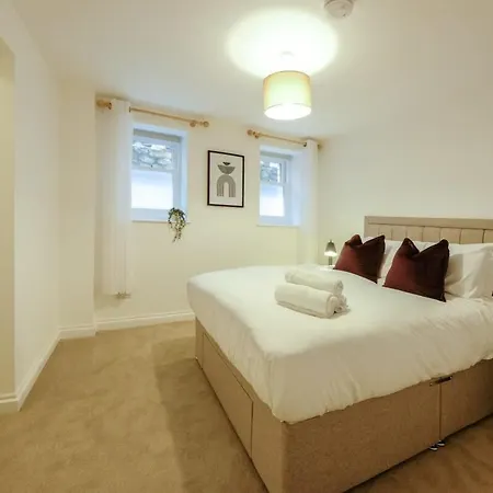 Διαμέρισμα Grange Road Two Bedroom Flat Μπρίστολ