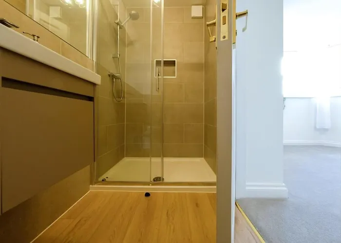 Grange Road Two Bedroom Flat Bristol